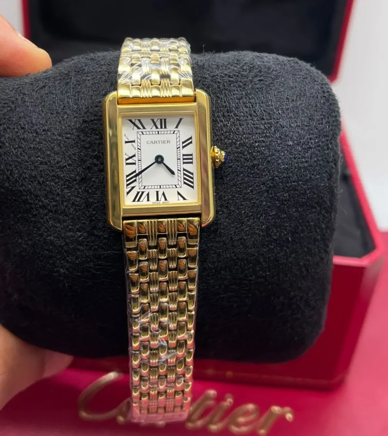 ساعة كارتير نسائي الجديدة