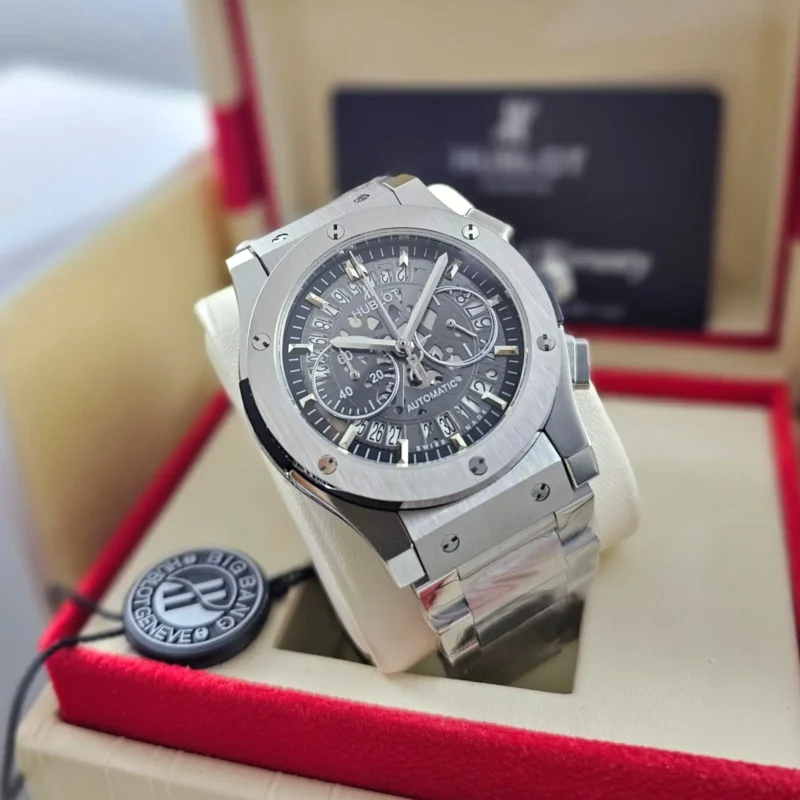 ساعات هوبلت رماديه