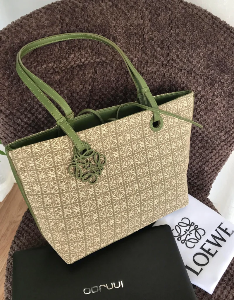 شنطة لويفي خيش