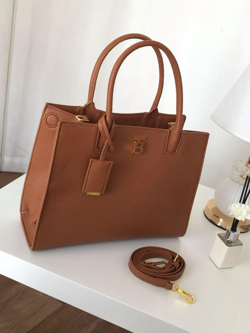 شنطة بربري كلاسيك