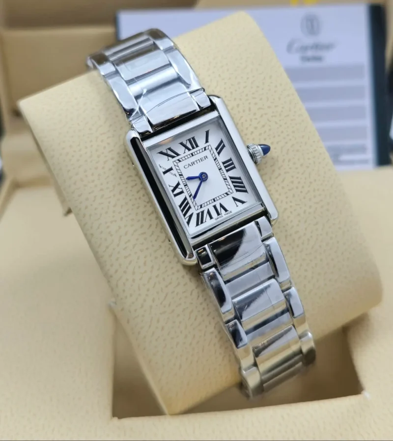 ساعة كارتير نسائية المستطيلة