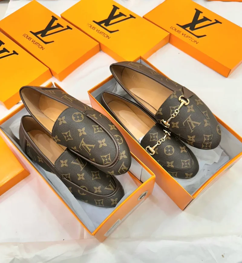 جزم لويس فيتون نسائي