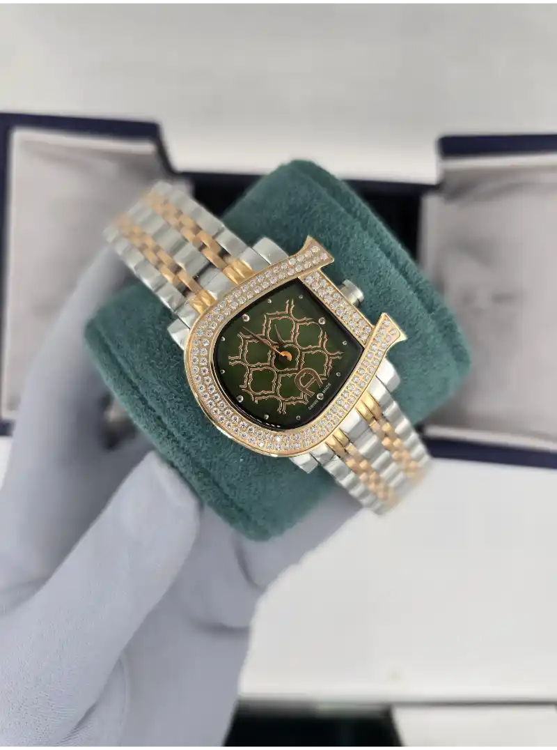 ساعة اقنر نسائي الجديد