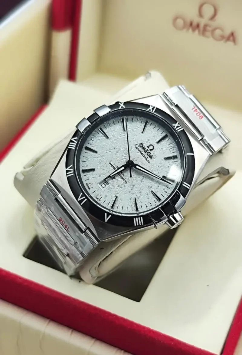 ساعة اوميغا كونستليشن