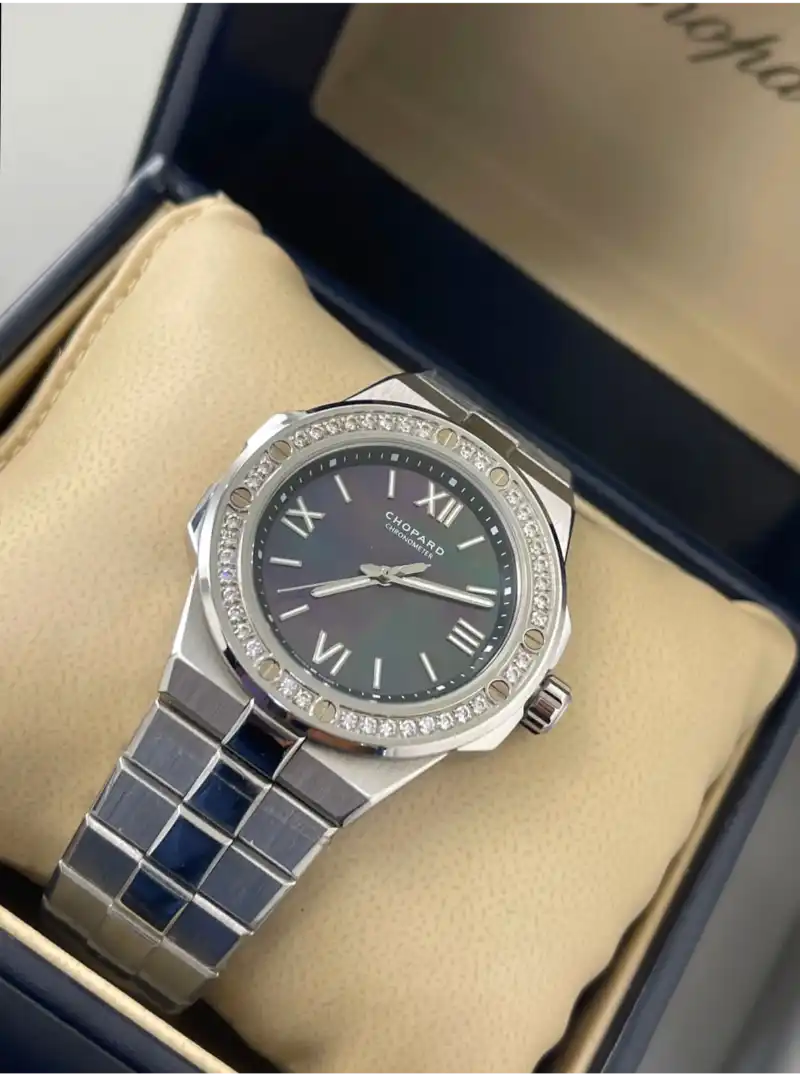 ساعه شوبارد فضي