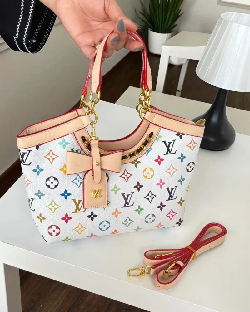 شنط لويس فيتون هديه