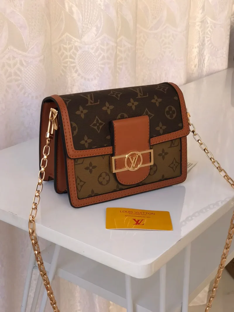 شنطة صغيرة لويس فيتون