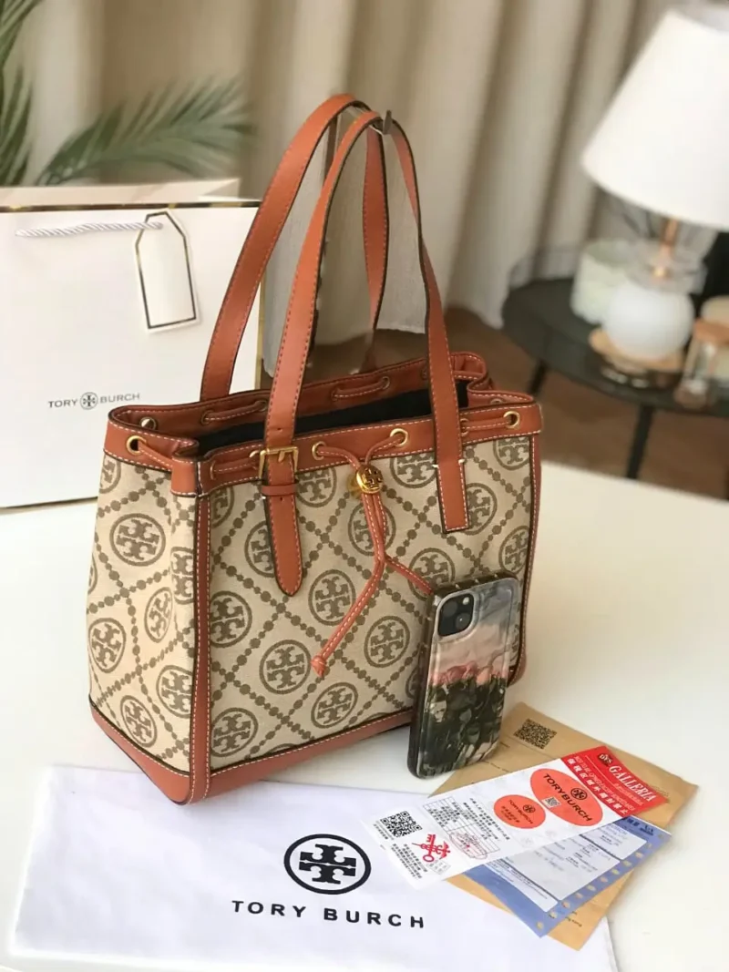 شنطة قماش كبيرة