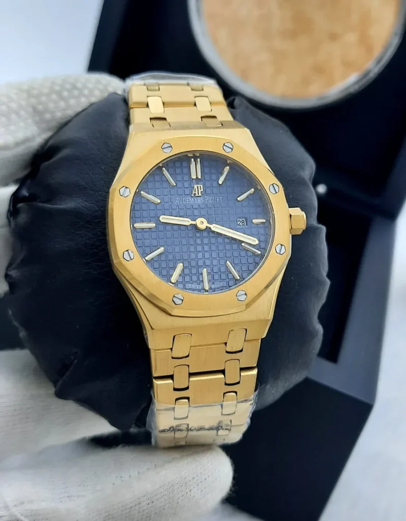 ادمر بياجيه ذهبيه نسائي