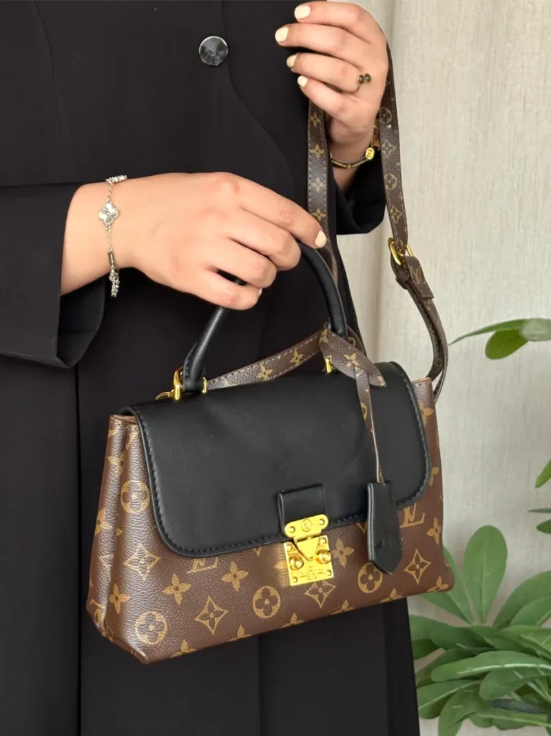 بوتيك شنط Lv