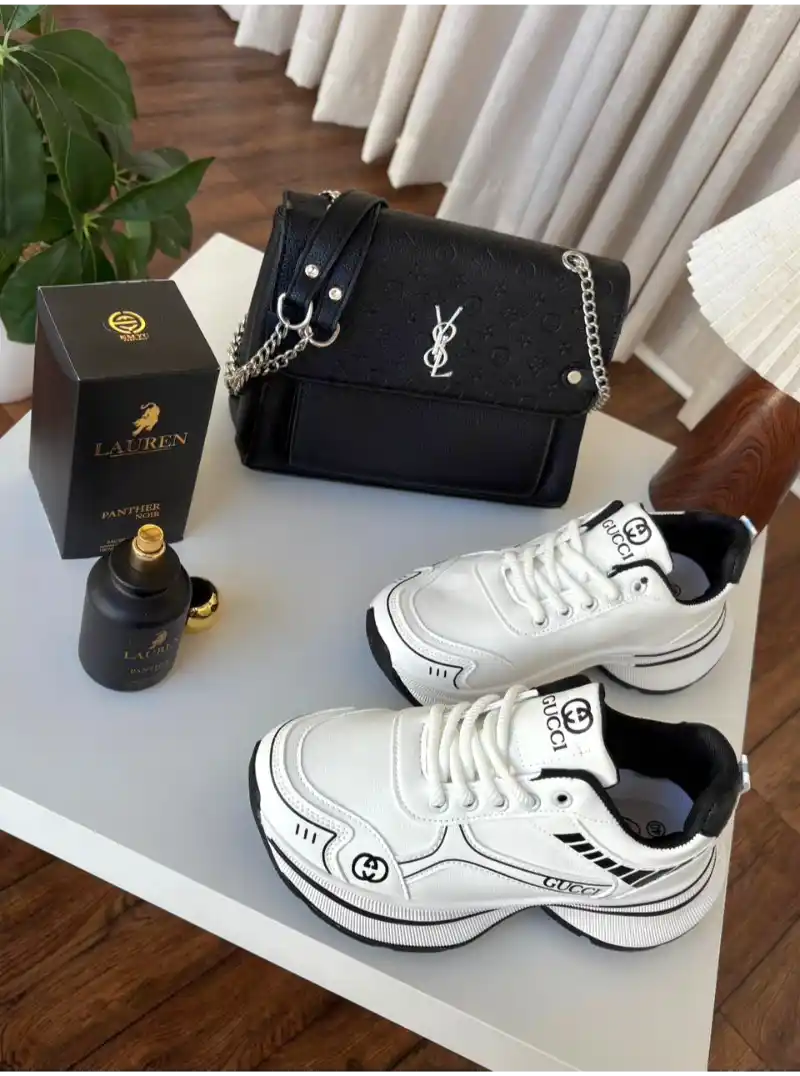 طقم حريمي شنطه وشوز رياضي