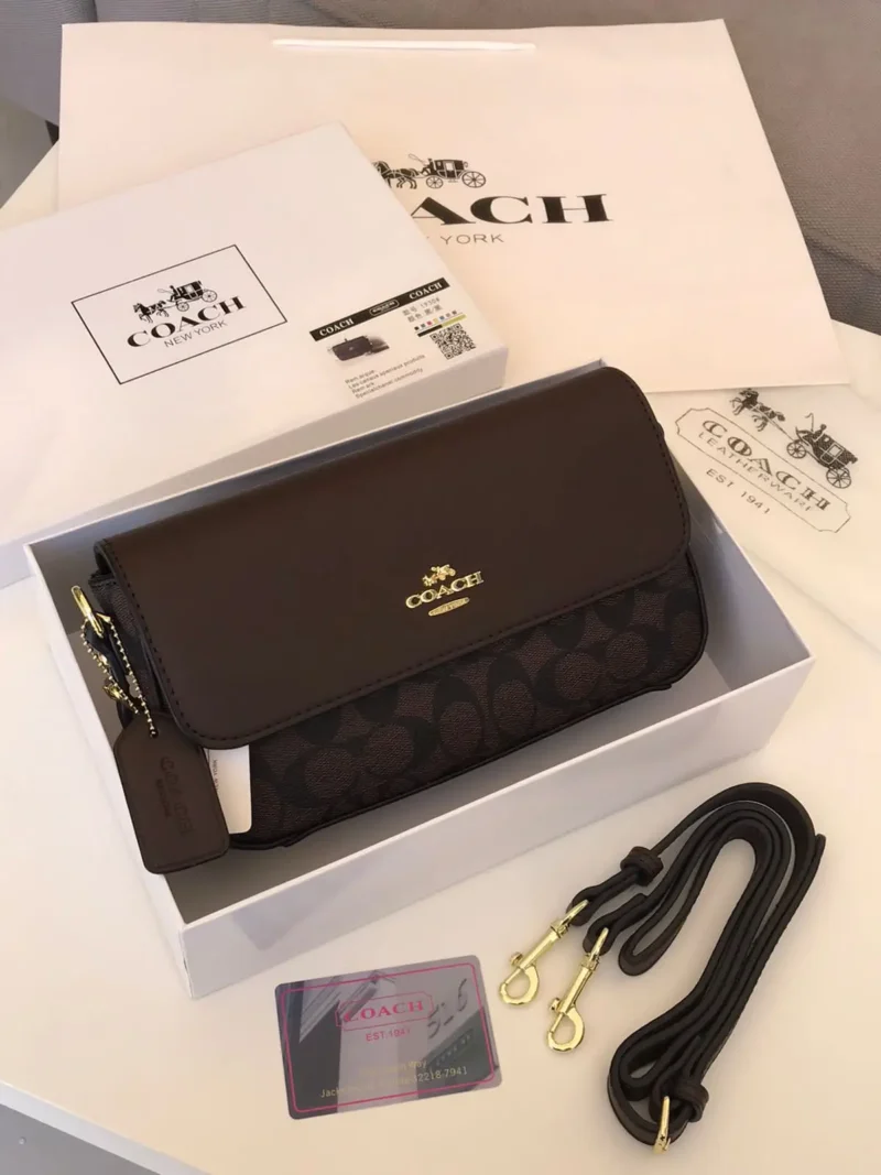 شنطة نسائية صغيرة