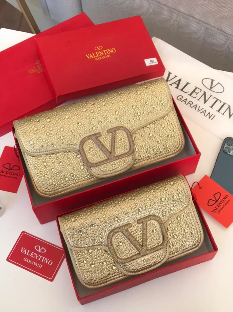 شنط فالنتينو كريستال