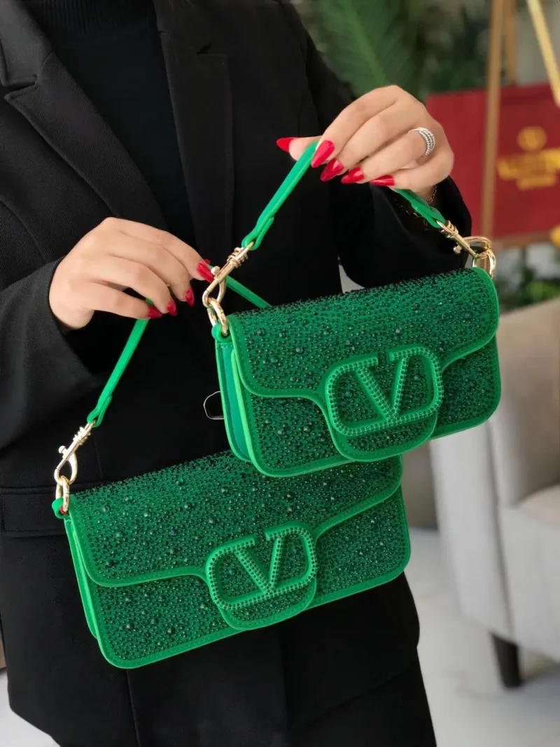 شنطة فالنتينو كريستال