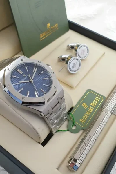 طقم رجالي ماركة ادمر