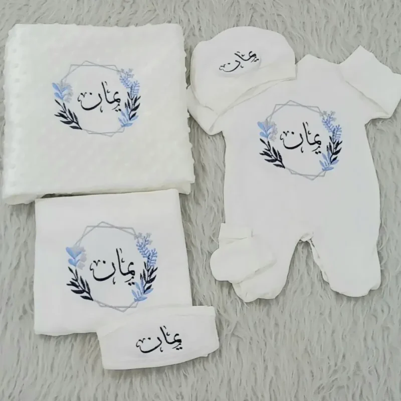 طقم مواليد بنات