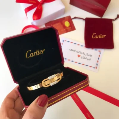 اساور نسائيه ماركه كارتير
