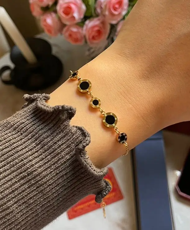 اسوارة كارتير نسائي طايح