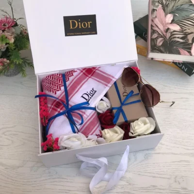 بكج ديور شماغ ونظارة