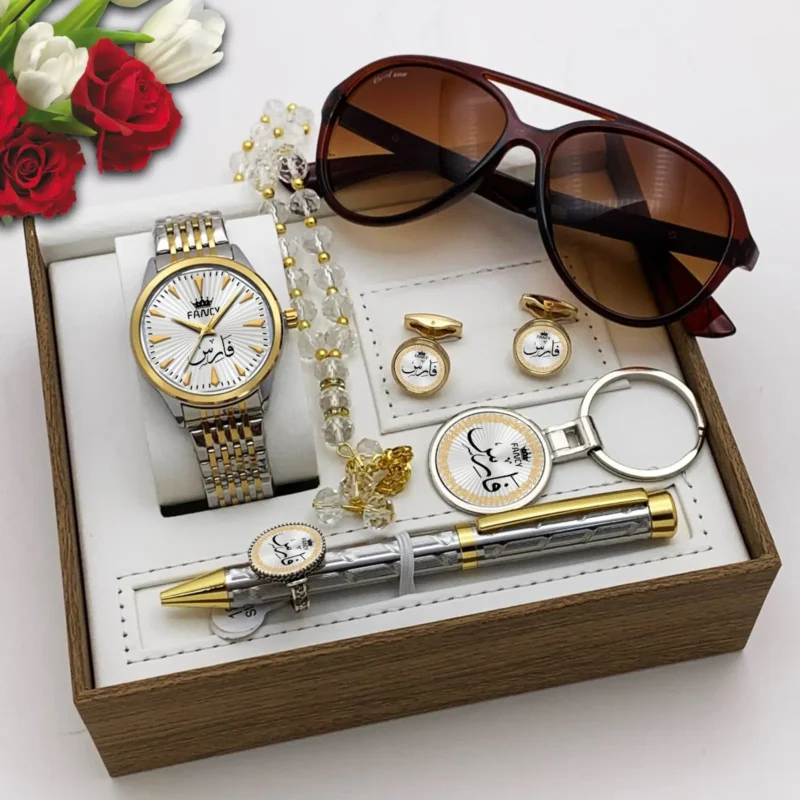 طقم هديه ساعه رجاليه بالاسم