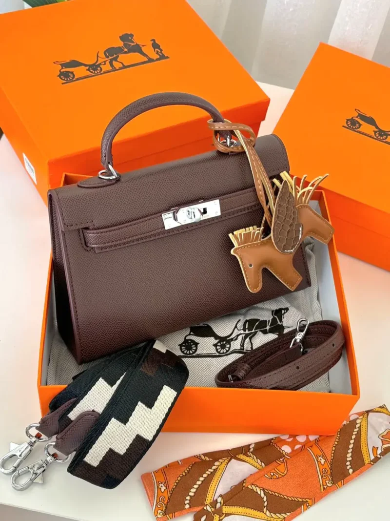 شنطه هرمز الجلد