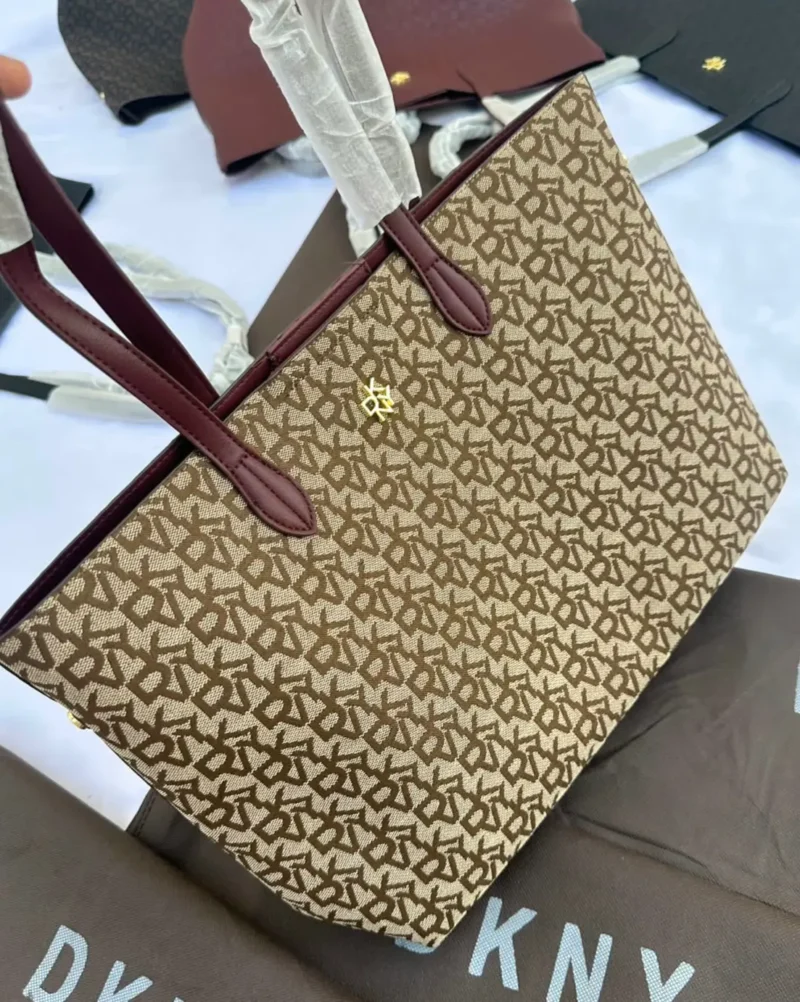 شنطة دكني للجامعة