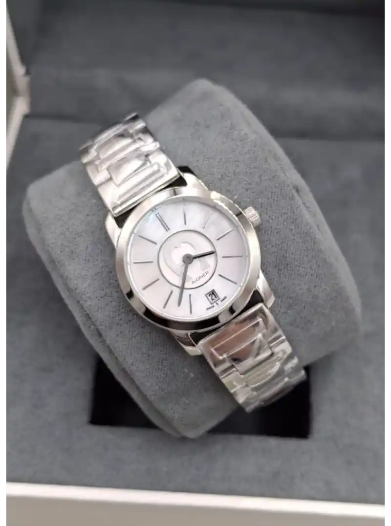 ساعة نسائي فضي اغنر