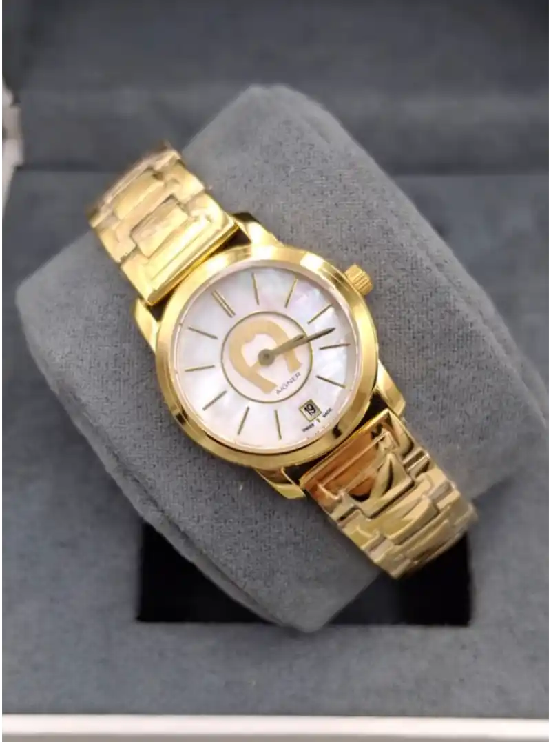 ساعه نسائيه ذهبيه ماركه اقنر