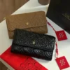 شنط سي اتش الصغيره