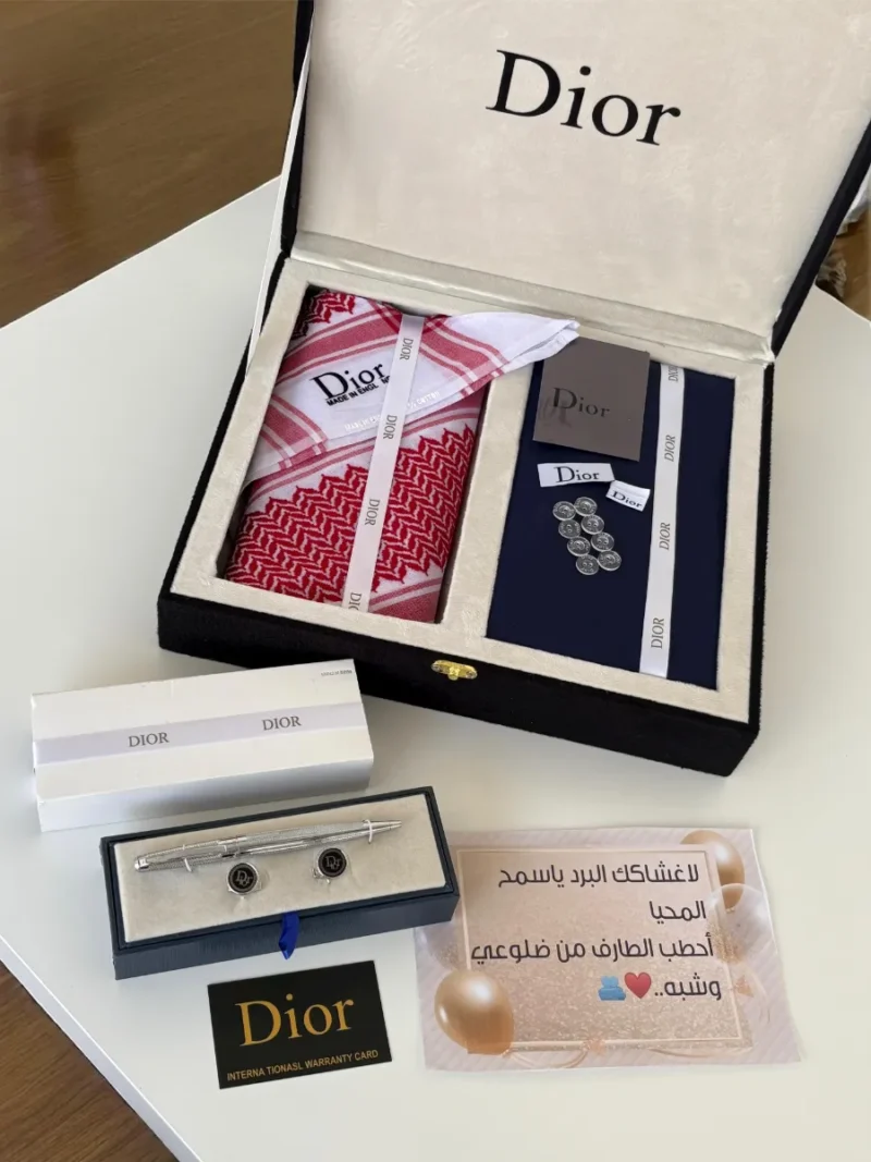طقم رجالي هديه الشتاء