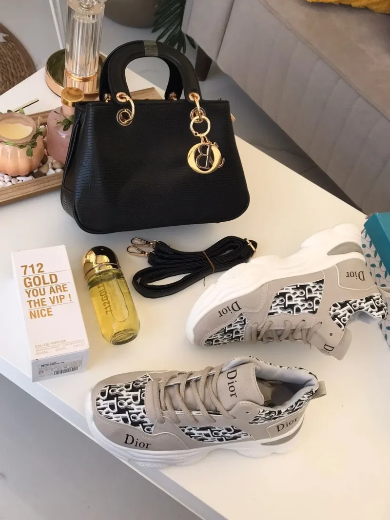 شوز وشنطة ديور