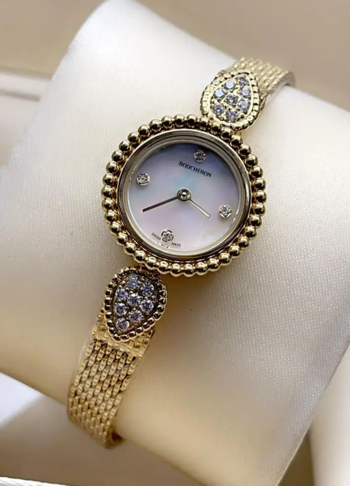 ساعة بوشرون حديد