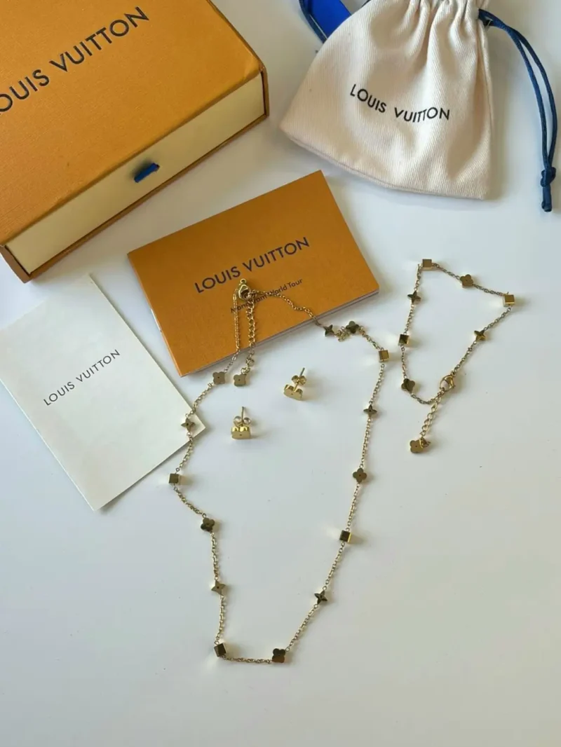 سلسال واسواره لويس فيتون