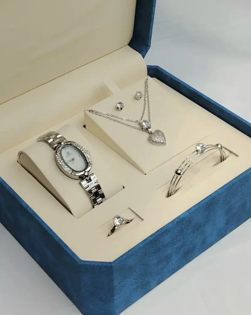 هديه ساعه واسواره نسائيه