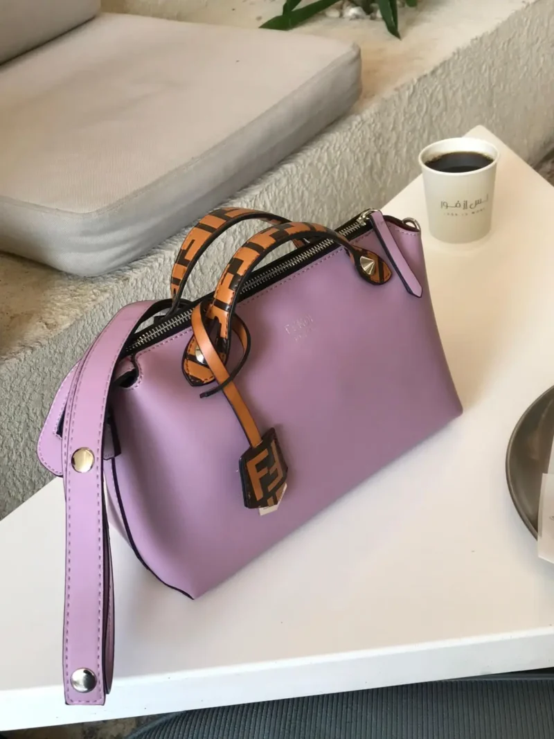 شنطة فندي وردي