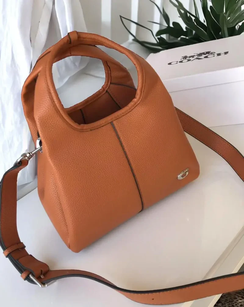 شنط كوتش لانا