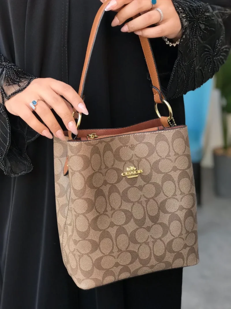 شنط كوتش الكولكشن الجديد