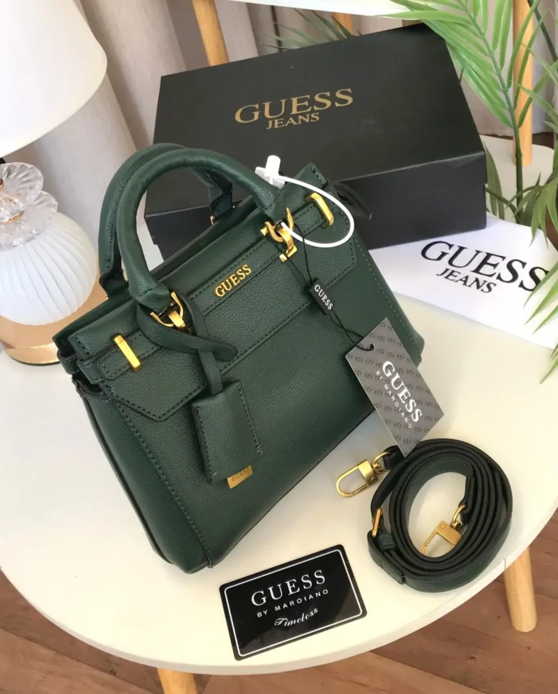 شنطة جيس زيتي