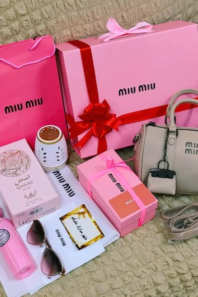 هدايا طقم نسائي