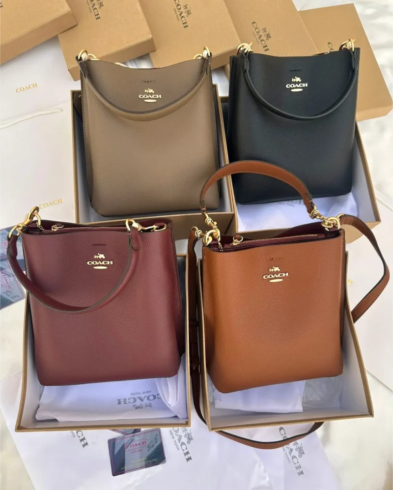 شنط كوتش 2025