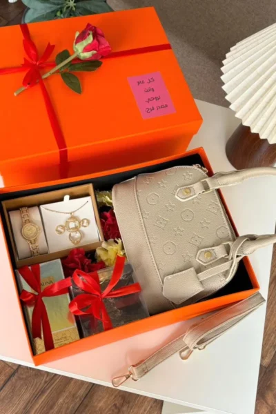 طقم هديه نسائي للعيد