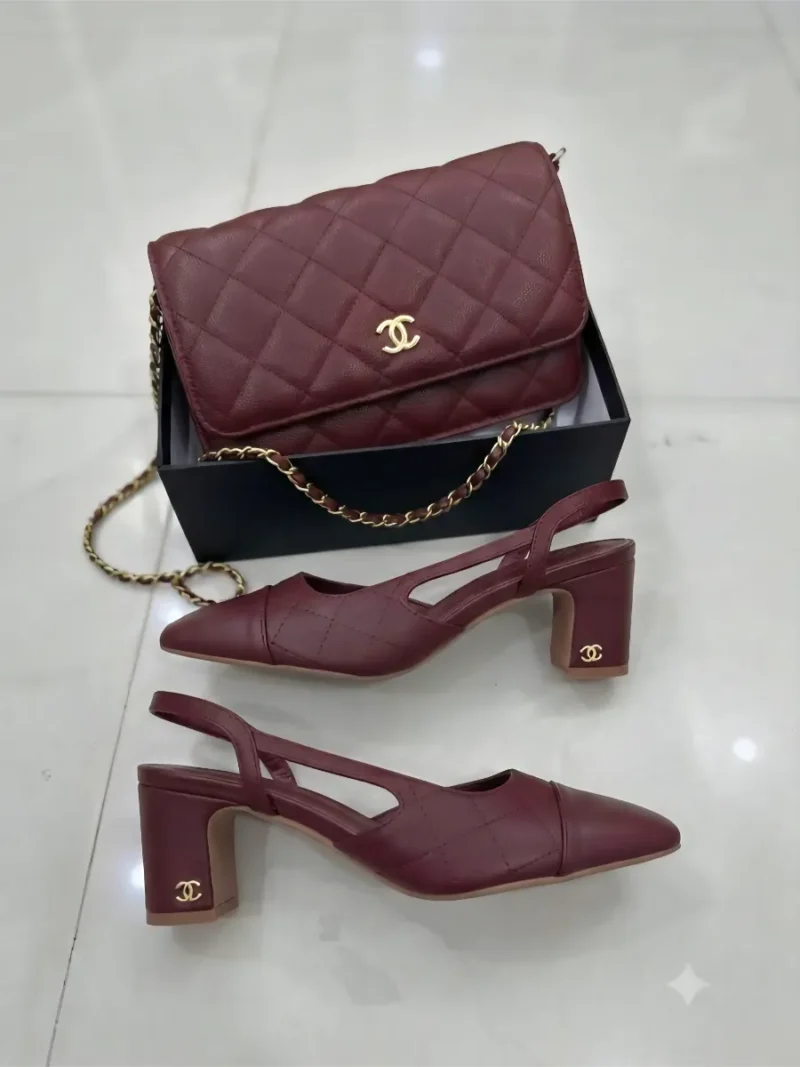 شنطة وكعب برغندي