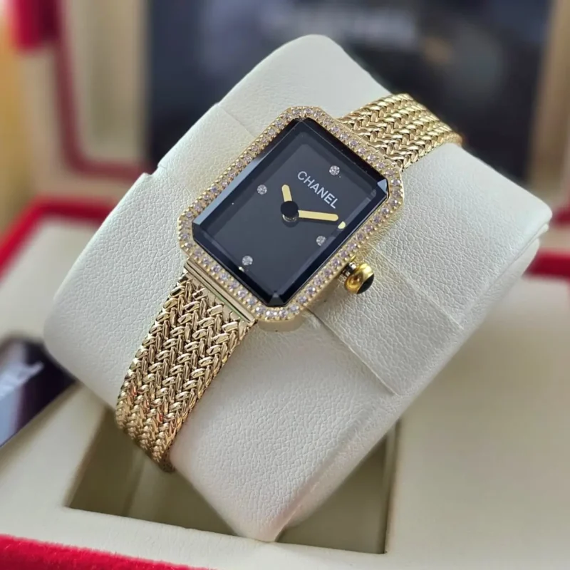 ساعة شانيل الجديدة