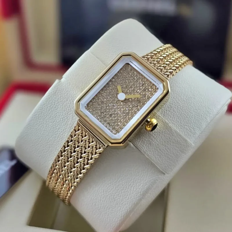 ساعة شانيل درجة اولى