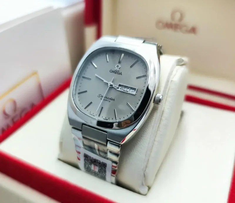 ساعات اوميغا فضي رجالية
