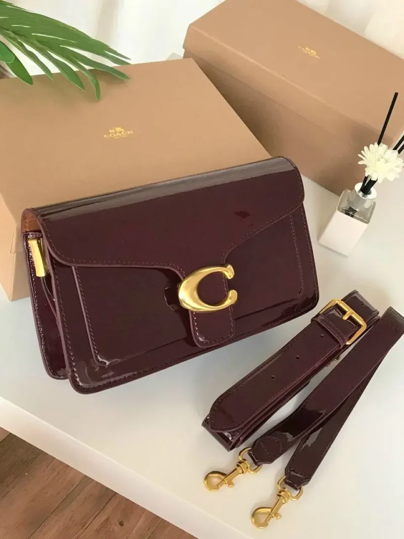 شنطة كوتش عنابي لمعه
