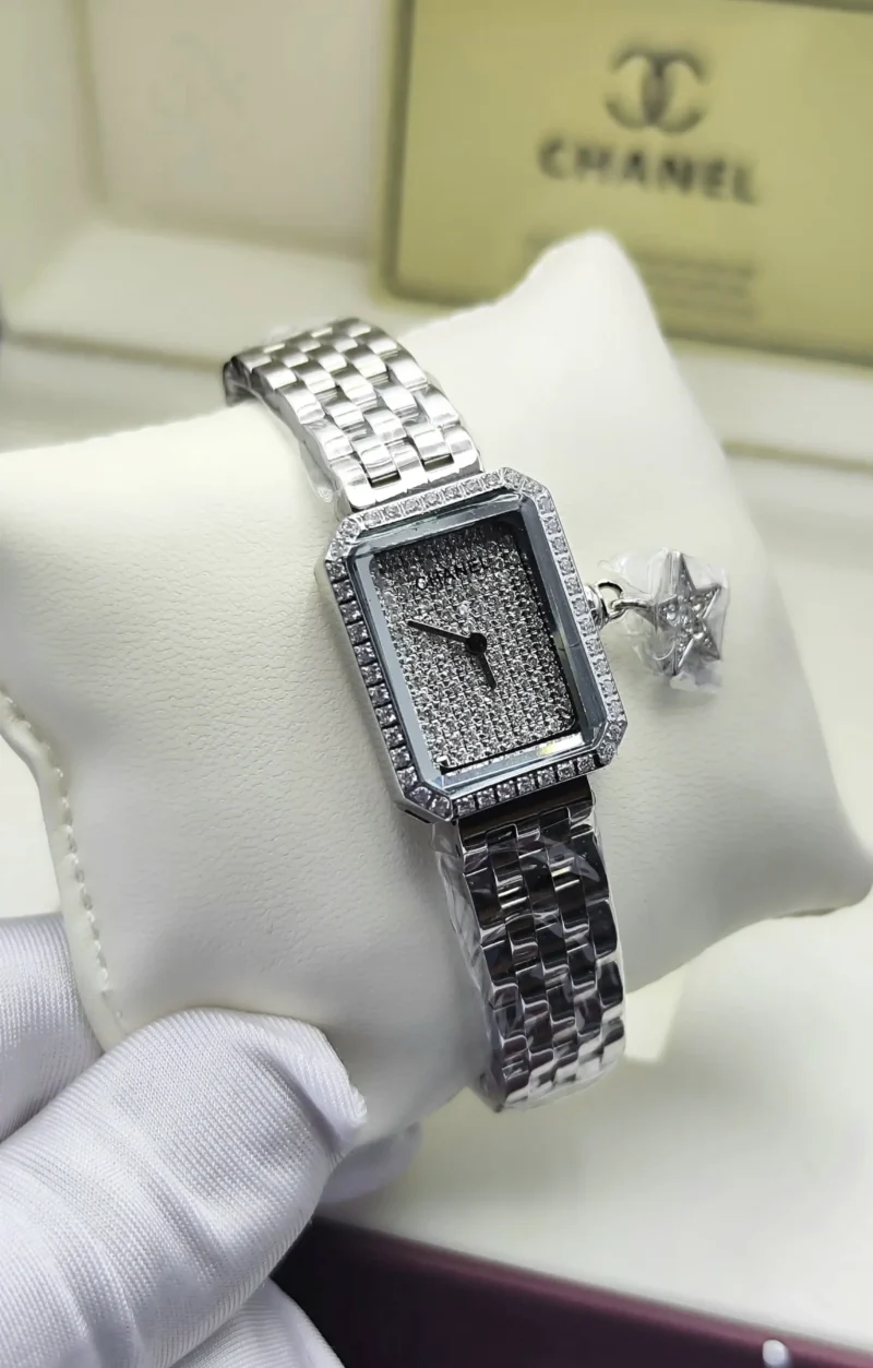 ساعة شانيل بريمير فضي