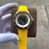 ساعة بريتلينغ صفراء
