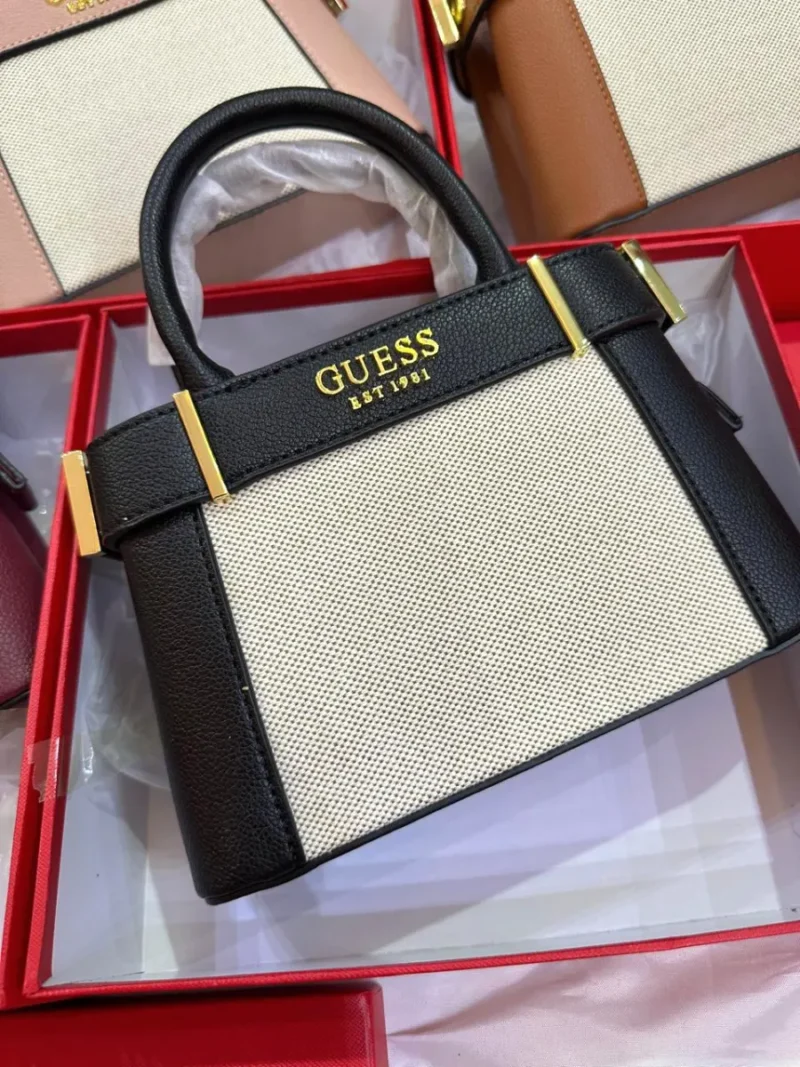 شنط جيس مخفضة