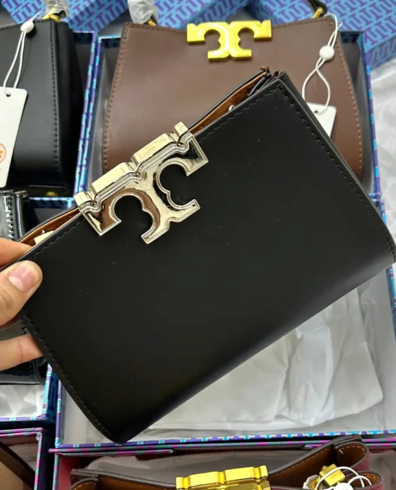 شنطه اليانور السوداء